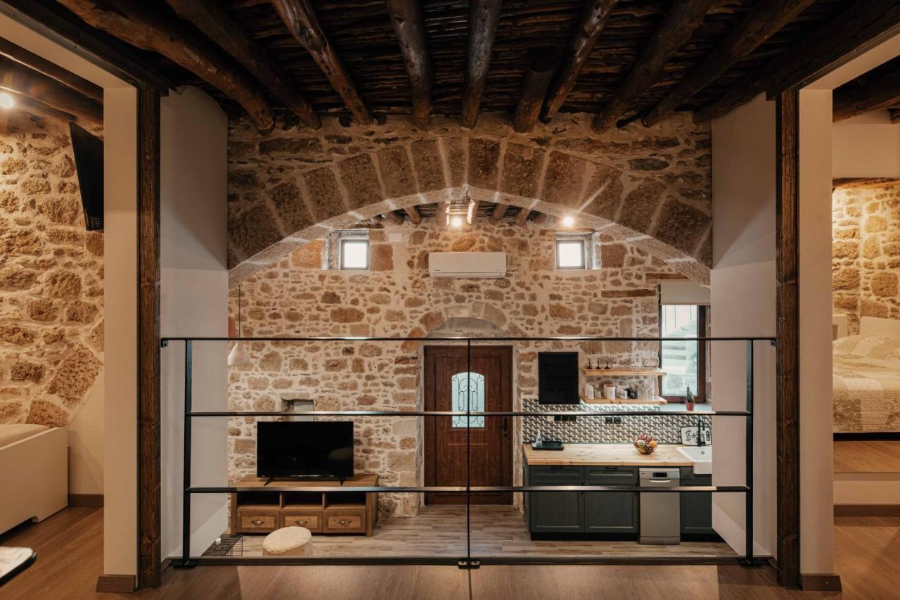 La Casa Dell'arch Charaki